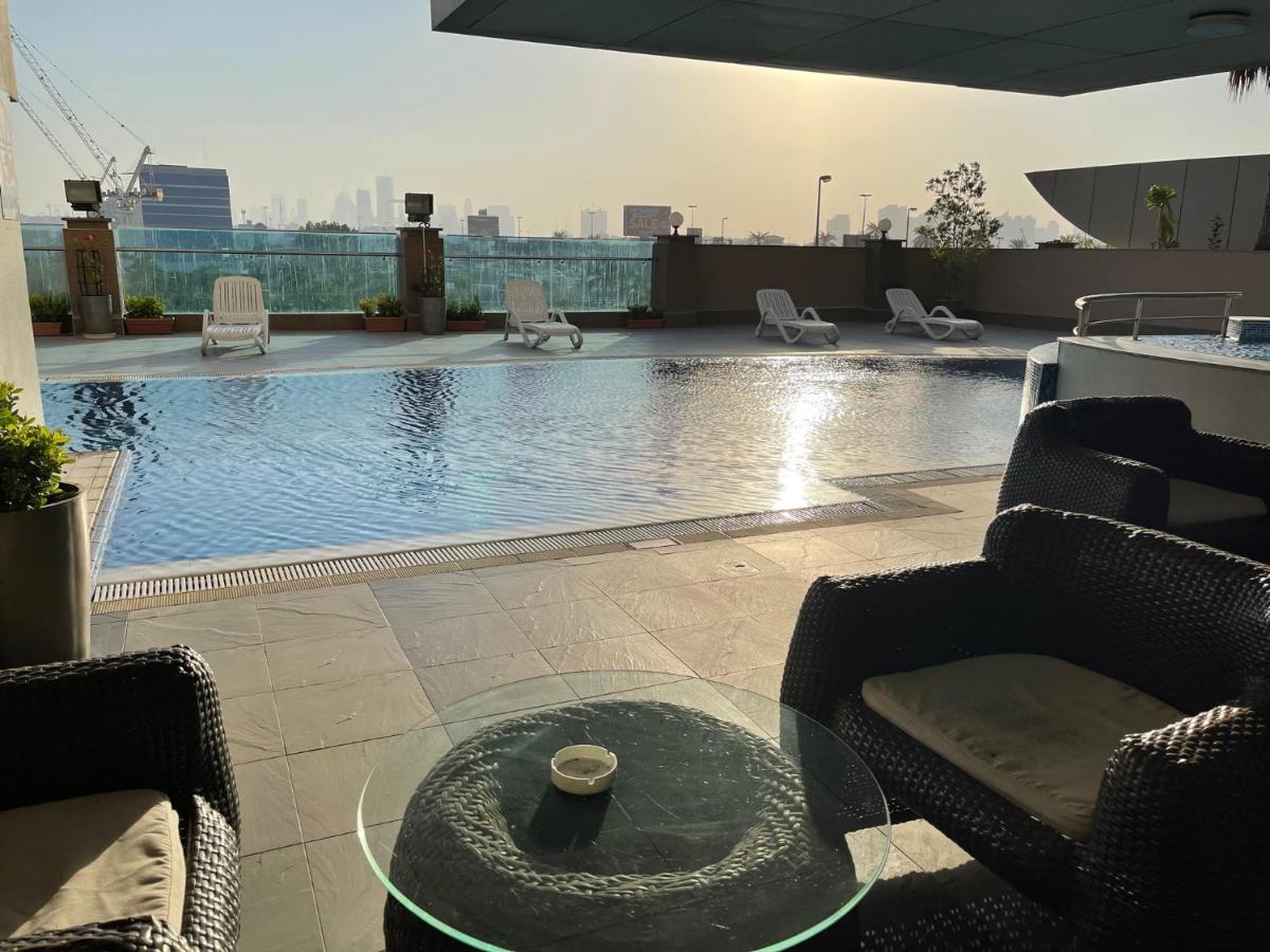 Tulip Creek Hotel Apartments Dubai Exterior foto