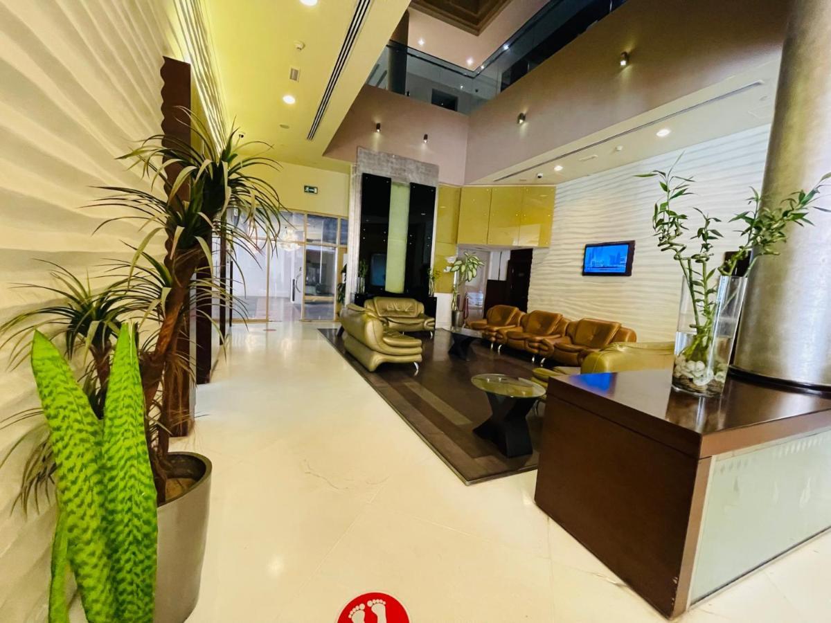 Tulip Creek Hotel Apartments Dubai Exterior foto