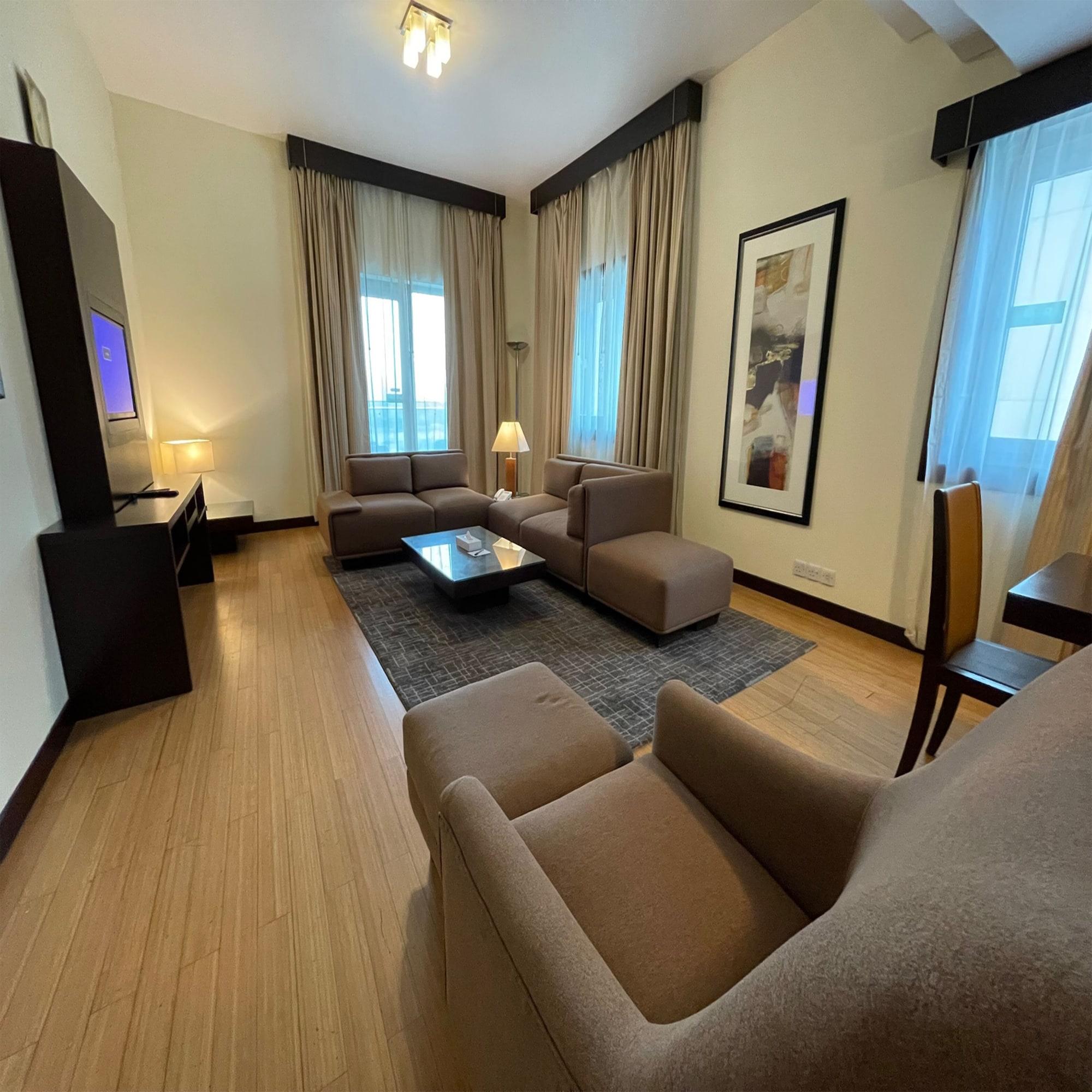 Tulip Creek Hotel Apartments Dubai Exterior foto