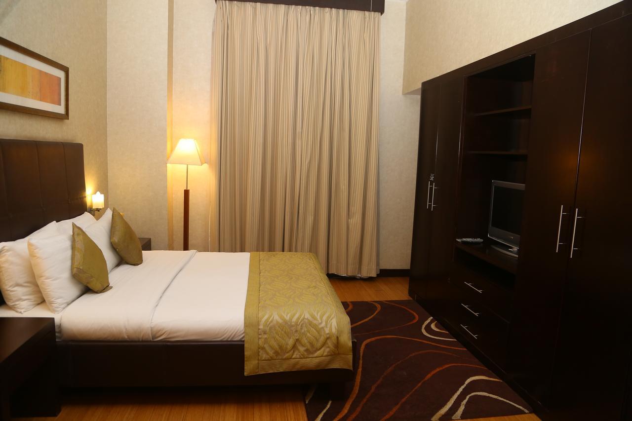 Tulip Creek Hotel Apartments Dubai Exterior foto